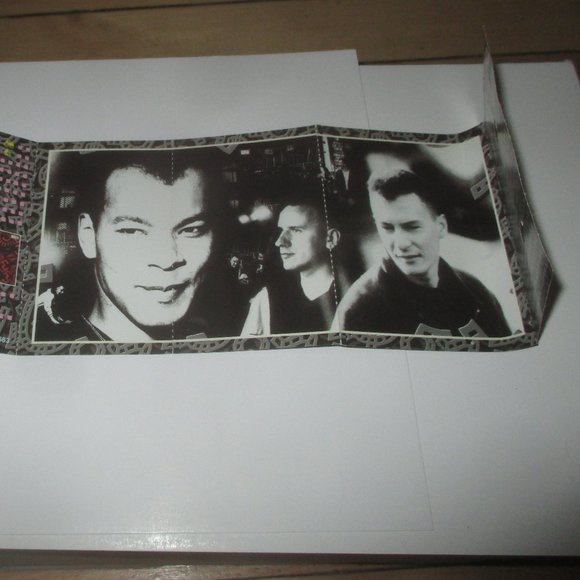 Fine Young Cannibals - The Raw & the Cook on cassette (FFRP Records, 1989) - Picture 5 of 5